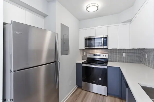 160 Lafayette St #401, Jersey City, NJ 07304