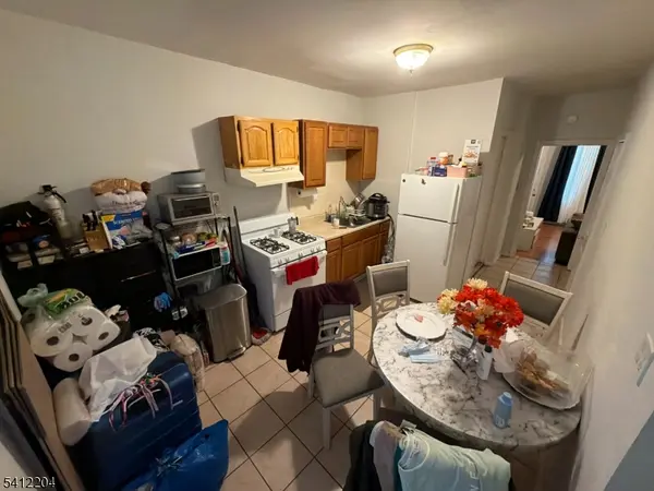 33 N 7Th St, Paterson City, NJ 07522