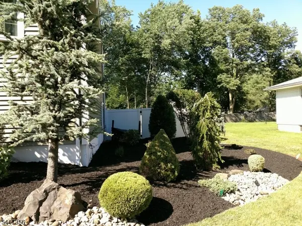 25 Kent Pl, Clark Twp., NJ 07066