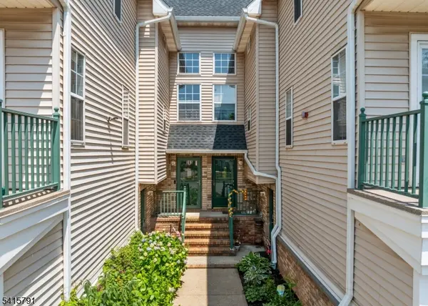 203 Rhoads Dr, Montgomery Twp., NJ 08502