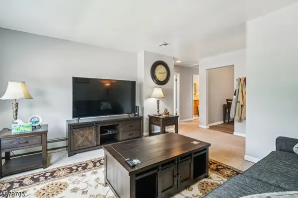 458 Midland Ave, Pompton Lakes Boro, NJ 07442