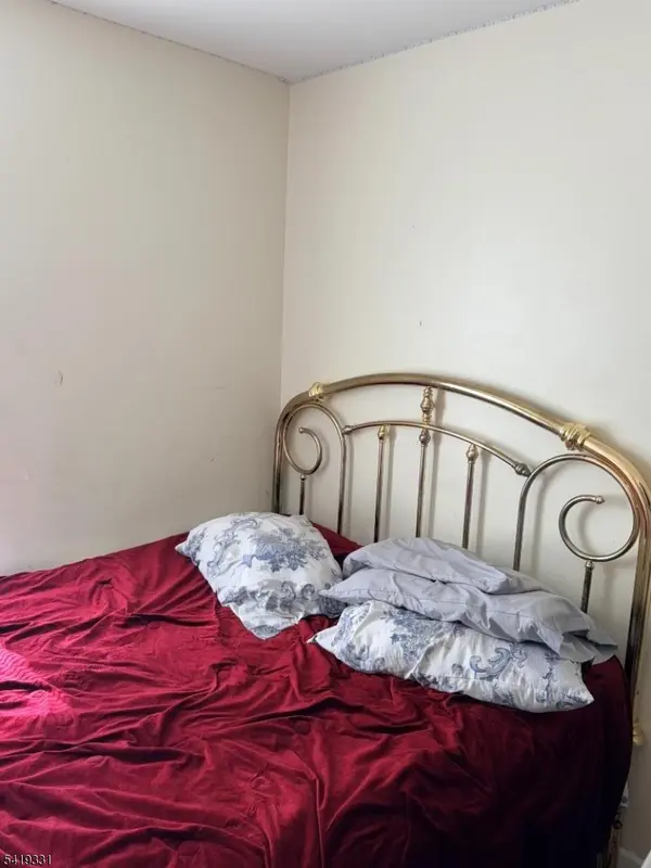 496 E 24Th St, Paterson City, NJ 07514