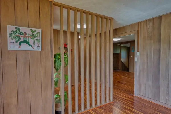 27-296 KAIEIE RD, Papaikou, HI 96781