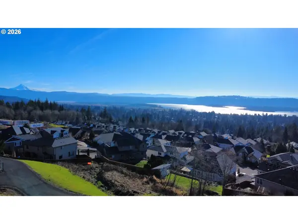 520 N Y ST, Washougal, WA 98671