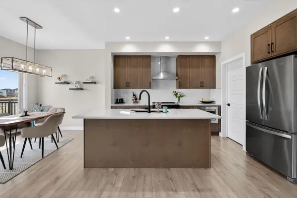 12 Cornerbrook CV NE, Calgary, AB T3N 2E6