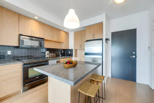 120 Homewood AVE #3001, Toronto C08, ON M4Y 2J3