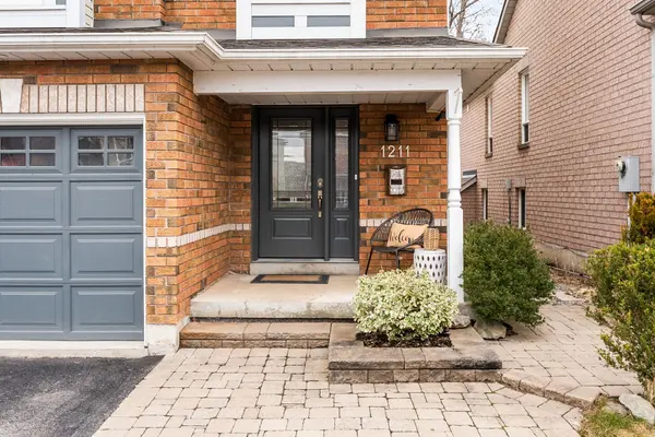 1211 Monica Cook PL, Pickering, ON L1W 4A4