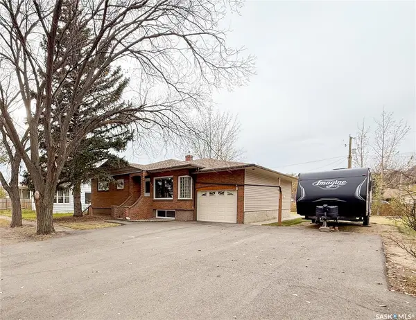 220 1st STREET W, Ponteix, SK S0N 1Z0