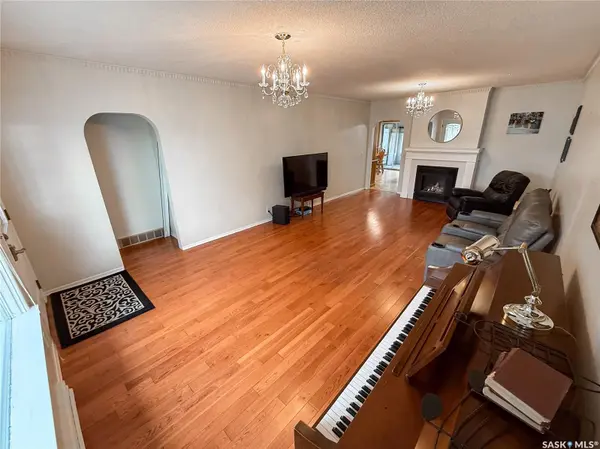 220 1st STREET W, Ponteix, SK S0N 1Z0