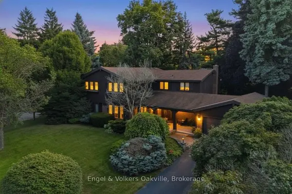 250 Gatestone AVE, Oakville, ON L6J 5R9