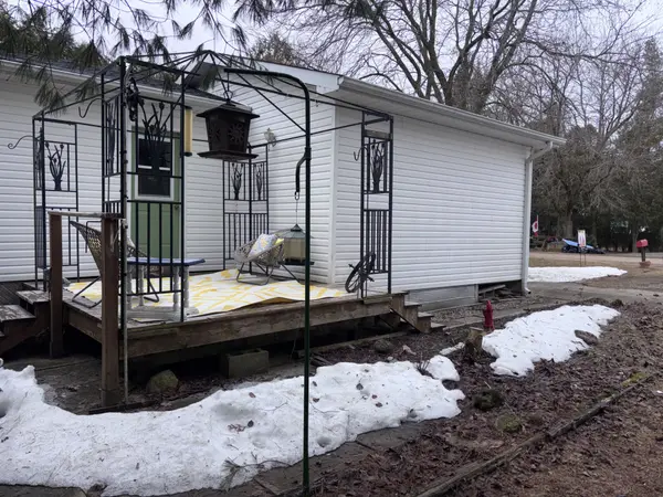 127 Harvey ST, Georgian Bluffs, ON N0H 2N0