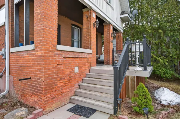 270 William ST N, Kawartha Lakes, ON K9V 4C1