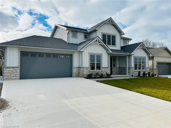 8 THIMBLEWEED DR, Bluewater, ON N0M 1G0