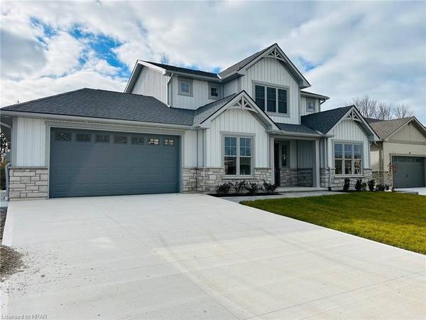 8 THIMBLEWEED DR, Bluewater, ON N0M 1G0