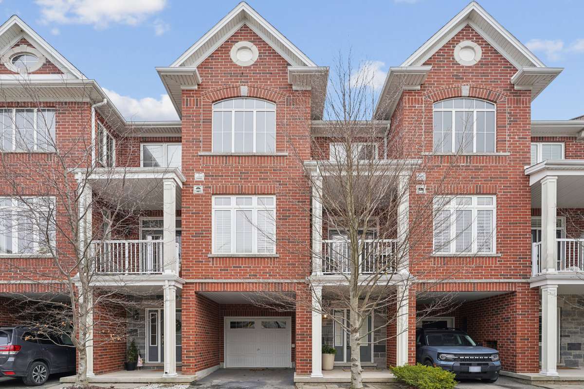 181 Plains RD W #29, Burlington, ON L7T 0B1