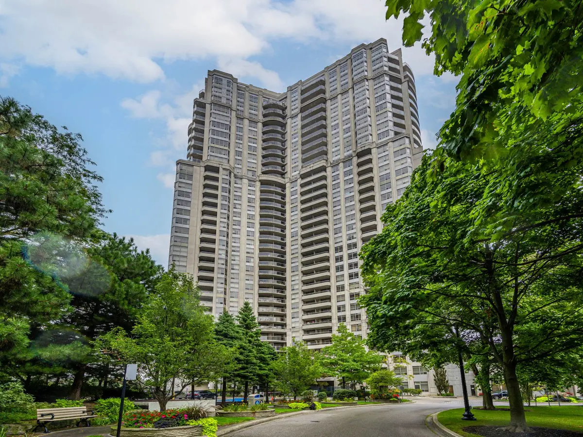 35 Kingsbridge Garden CIR #505, Mississauga, ON L5R 3Z5