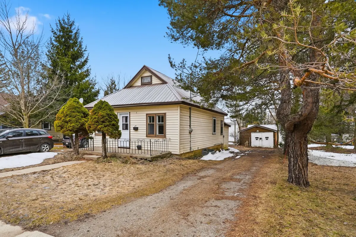 436 Frank ST, South Bruce Peninsula, ON N0H 2T0