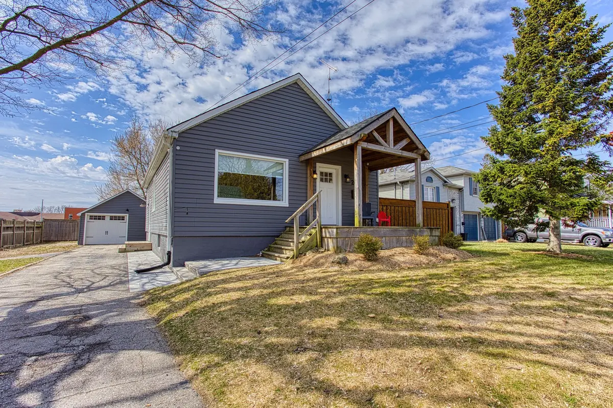 26 Clara CRES, Brantford, ON N3S 7C7