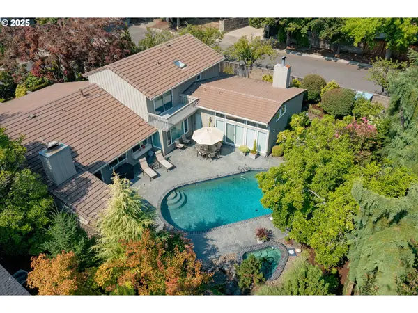 11330 SW LYNNVALE DR, Portland, OR 97225