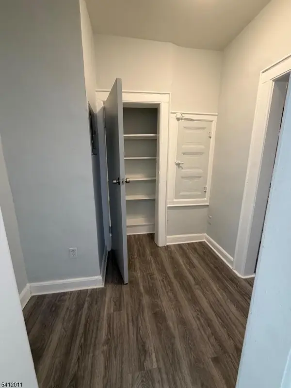 313 Verona Ave, Newark City, NJ 07104