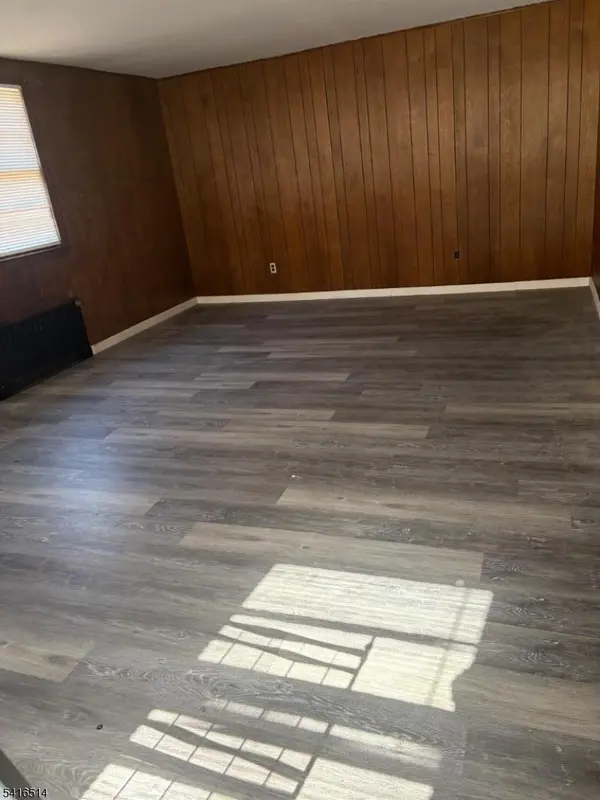 30 Cedar St, Hillside Twp., NJ 07205