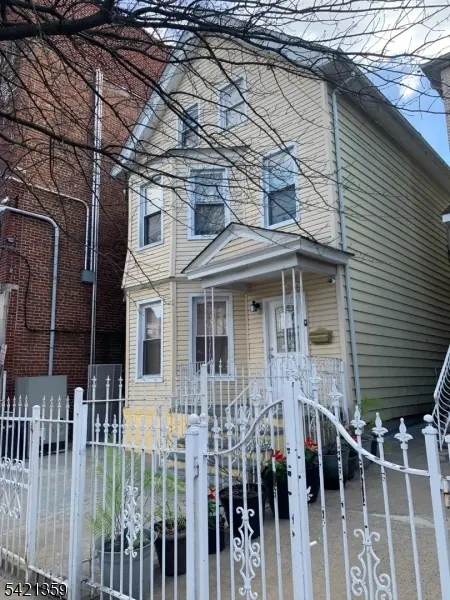 238 6Th Ave W, Newark City, NJ 07107