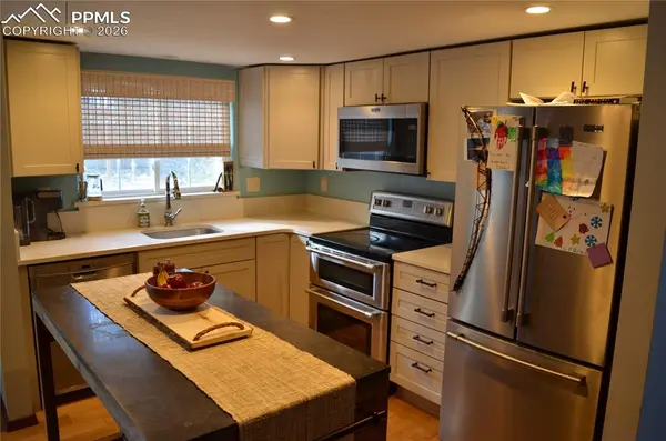 5448 Pinon Valley RD, Colorado Springs, CO 80919