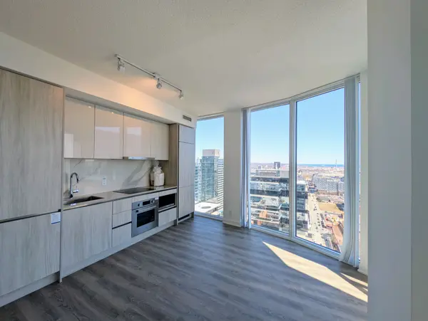 180 Front ST SE #3606, Toronto C08, ON M5A 0A9