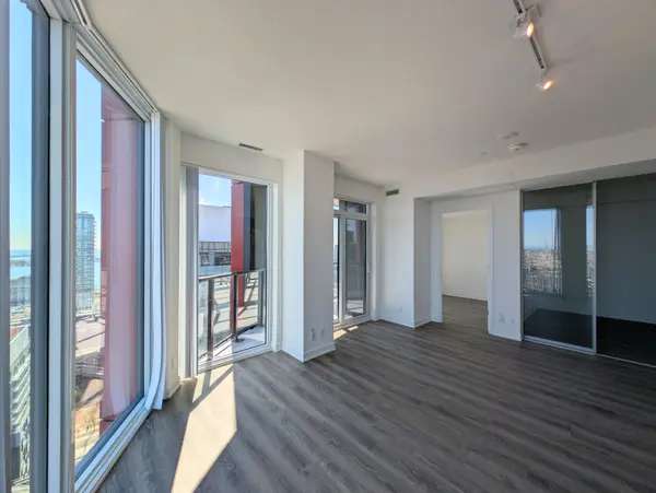 180 Front ST SE #3606, Toronto C08, ON M5A 0A9