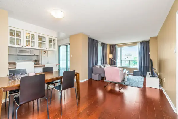 887 Bay ST #606, Toronto C01, ON M5S 3K4