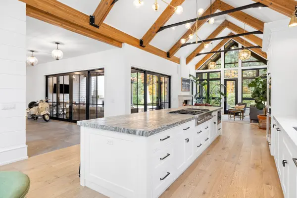 11 Sibbald CRES, Georgina, ON L0E 1R0