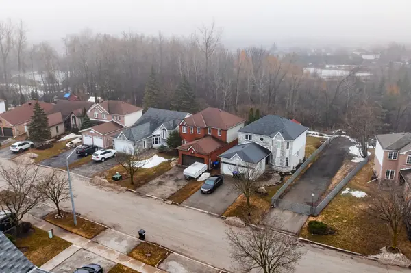 1101 Corrie ST, Innisfil, ON L9S 1T7