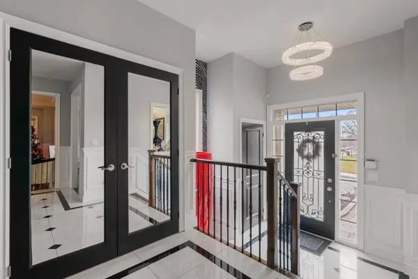 2 George McKenzie CT, Toronto W04, ON M9M 0E1