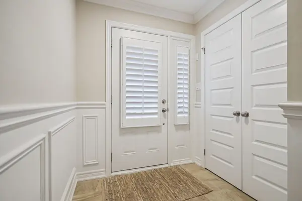 181 Plains RD W #29, Burlington, ON L7T 0B1