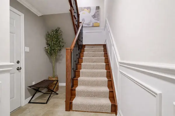 181 Plains RD W #29, Burlington, ON L7T 0B1