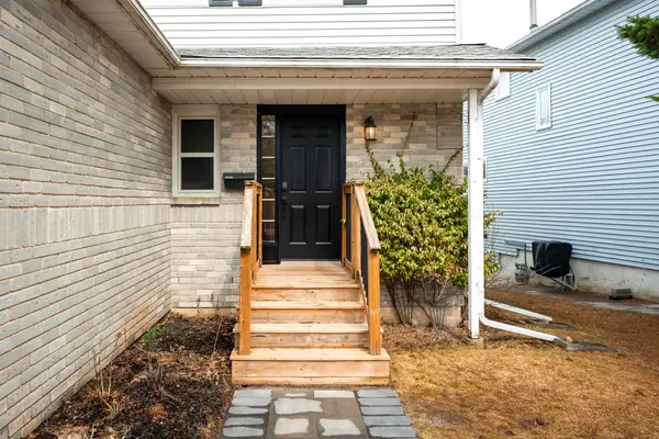 345 Rebecca DR, Orangeville, ON L9W 4P5