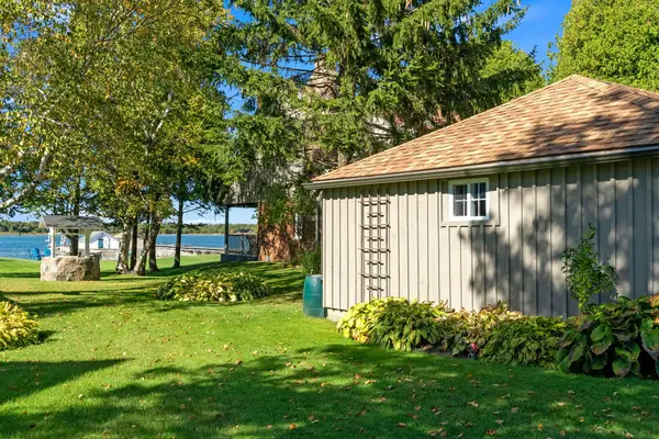 850 Pike Bay RD, Northern Bruce Peninsula, ON N0H 2T0