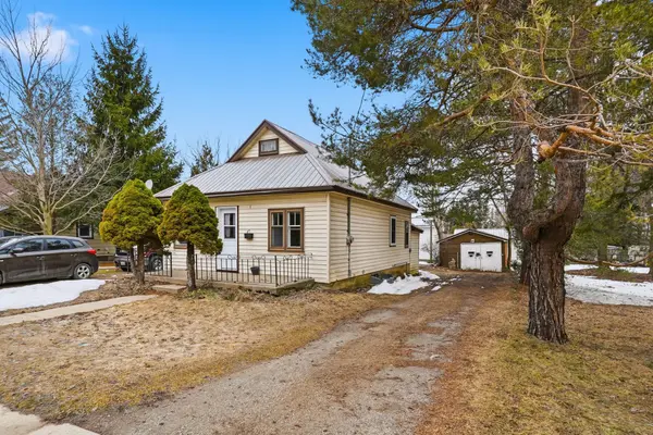 436 Frank ST, South Bruce Peninsula, ON N0H 2T0