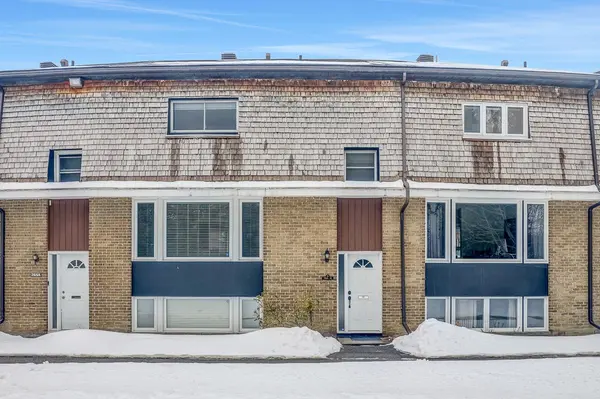 765 Springland DR #B, Billings Bridge - Riverside Park And Area, ON K1V 6L9