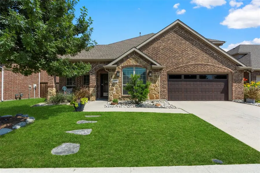 1121 Seclusion Cove Drive, Mckinney, TX 75072