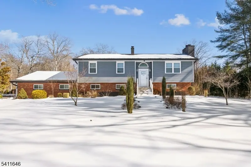 118 Megill Rd, Howell Twp., NJ 07727