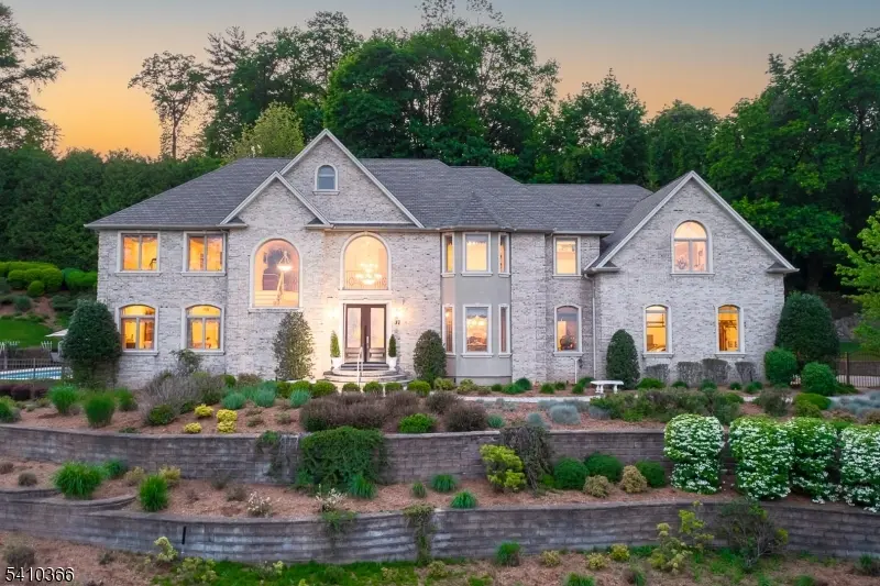 37 Gregory Ave, West Orange Twp., NJ 07052