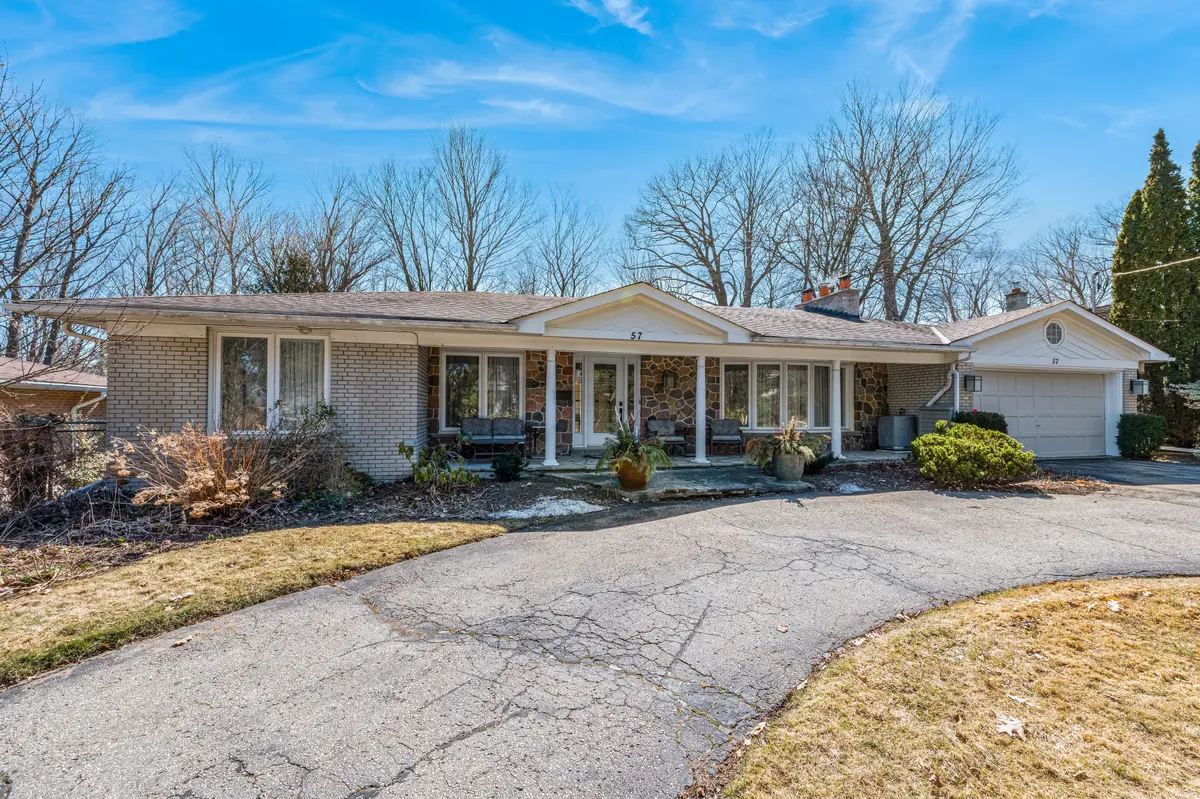 57 Forest Grove DR, Toronto C15, ON M2K 1Z4