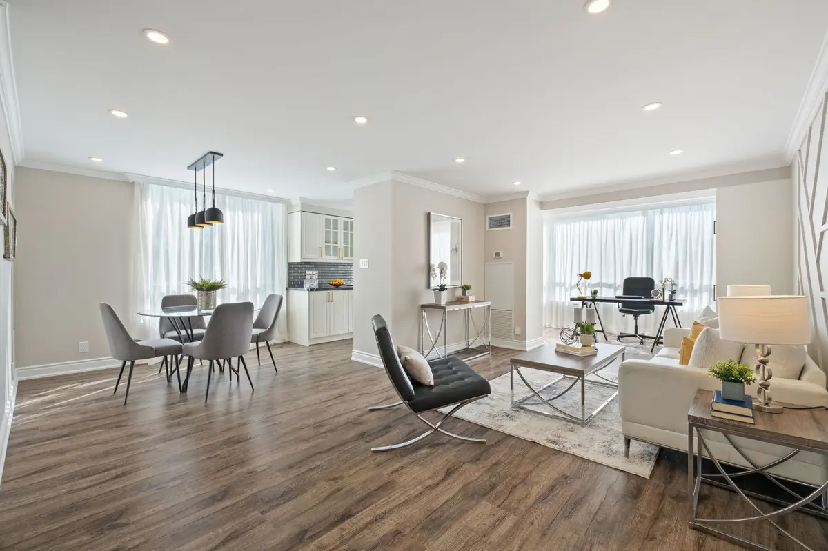 120 promenade CIR #307, Vaughan, ON L4J 7W9