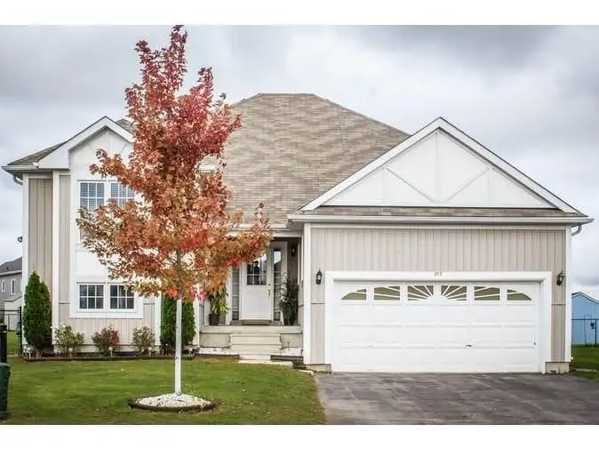 213 Country LN, Clearview, ON L0M 1S0