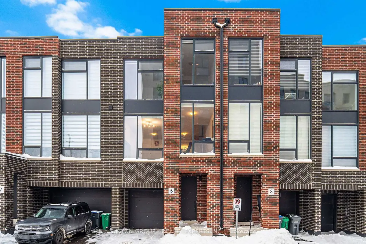 5 Taylor CT, Caledon, ON L7E 2R7