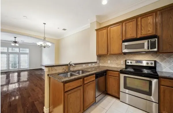 9007 Harbor Hills Drive, Houston, TX 77054