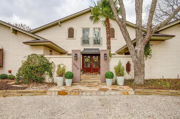 3928 Stonehenge Road, Fort Worth, TX 76109
