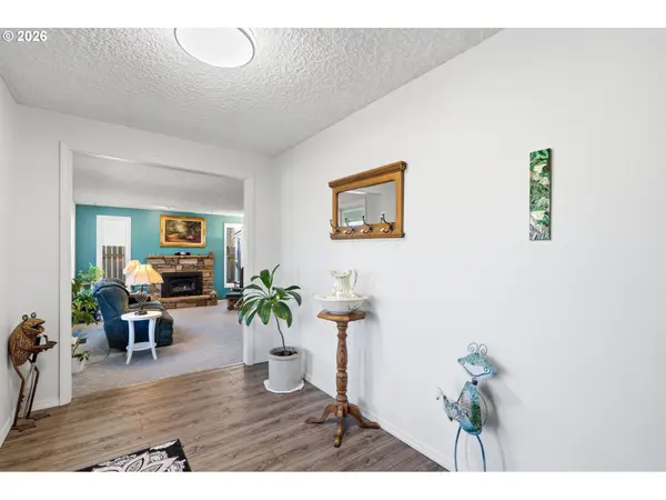 2211 SE PARK CREST AVE, Vancouver, WA 98683