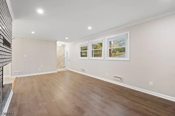 88 Emerson Rd, Franklin Twp., NJ 08873